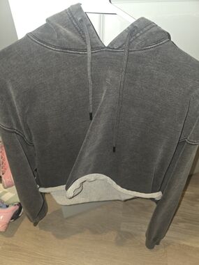 Good American Washed Black Cropped Hoodie with Drawstrings